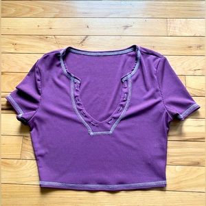 Cute cropped in style shirt